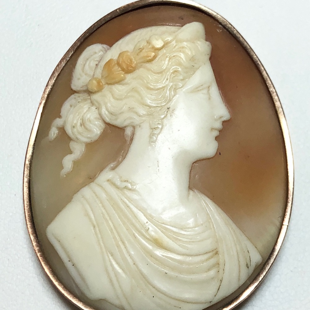 Gold Filled Antique Estate Shell Cameo Pendant - Picture 2 of 12